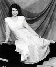 Pianist Catherine Wilson in late 1990s.  Photo by Denise Grant