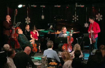 ENSEMBLE VIVANT:  Hugh’s Room, December 6, 2019 – LATIN ROMANCE – SOLD-OUT!  L to R:  George Koller, bass; Corey Gemmell, violin; Amy Hathaway, turning pages for Catherine Wilson; Catherine Wilson, piano; Tom Mueller, cello; Norman Hathaway, viola.  Photo by Marion Voysey
