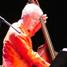 EV’s Sold-Out Tribute to Rick Wilkins concert: March 3, 2019 at Orillia Opera House for Orillia Concert Association:  EV’s Jim Vivian, bass.  Photo by Marion Voysey 
