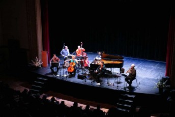 EV’s Sold-Out Tribute to Rick Wilkins concert: Orillia Opera House, March 3, 2019 for Orillia Concert Association: Jim Vivian, bass; Nick Fraser, drums; Norman Hathaway, viola; Sybil Shanahan, cello; Catherine Wilson, piano; Corey Gemmell, violin; Mike Murley, sax.  Photo by Marion Voysey